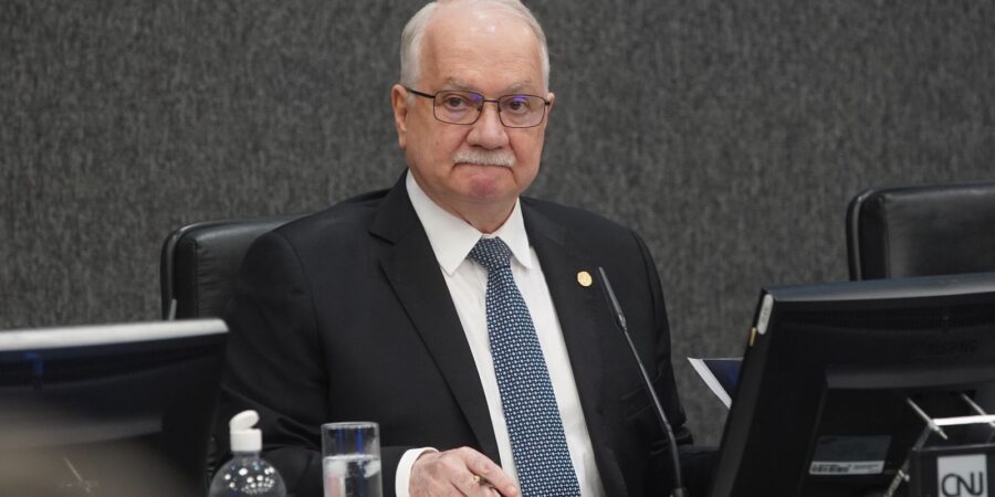 Fachin dá 24 horas para PF informar sobre celular de Daniel Vorcaro