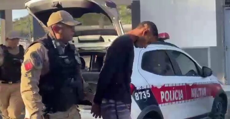 Trio suspeito de integrar grupo criminoso é preso em Mulungu